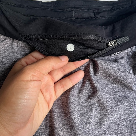 Super Adorable Lululemon skirt! In brand new like condition. Black and gray 🩶🖤 - Picture 3 of 4